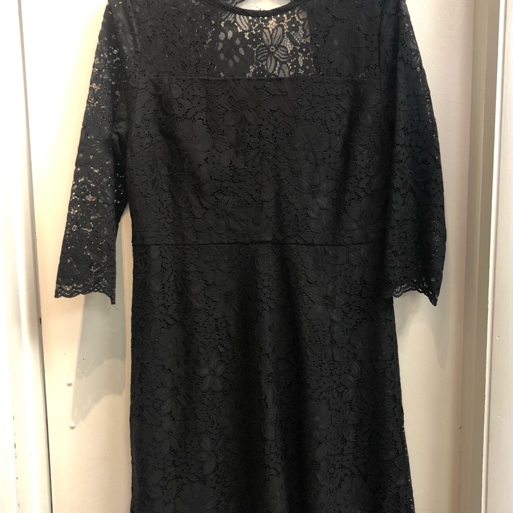Loft black lace dress ❤️